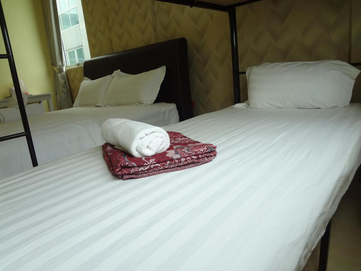 Comma Hotel Bandar Saujana Putra Zewnętrze zdjęcie