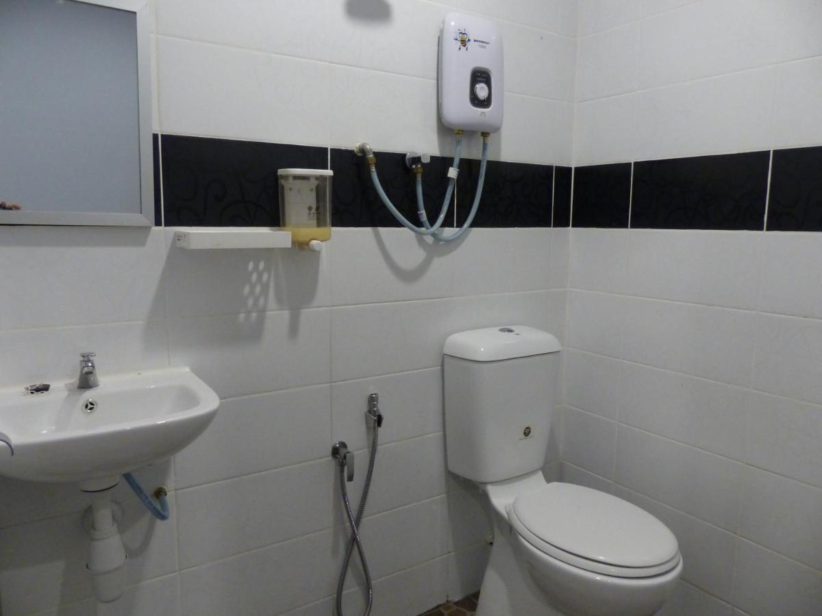 Comma Hotel Bandar Saujana Putra Zewnętrze zdjęcie