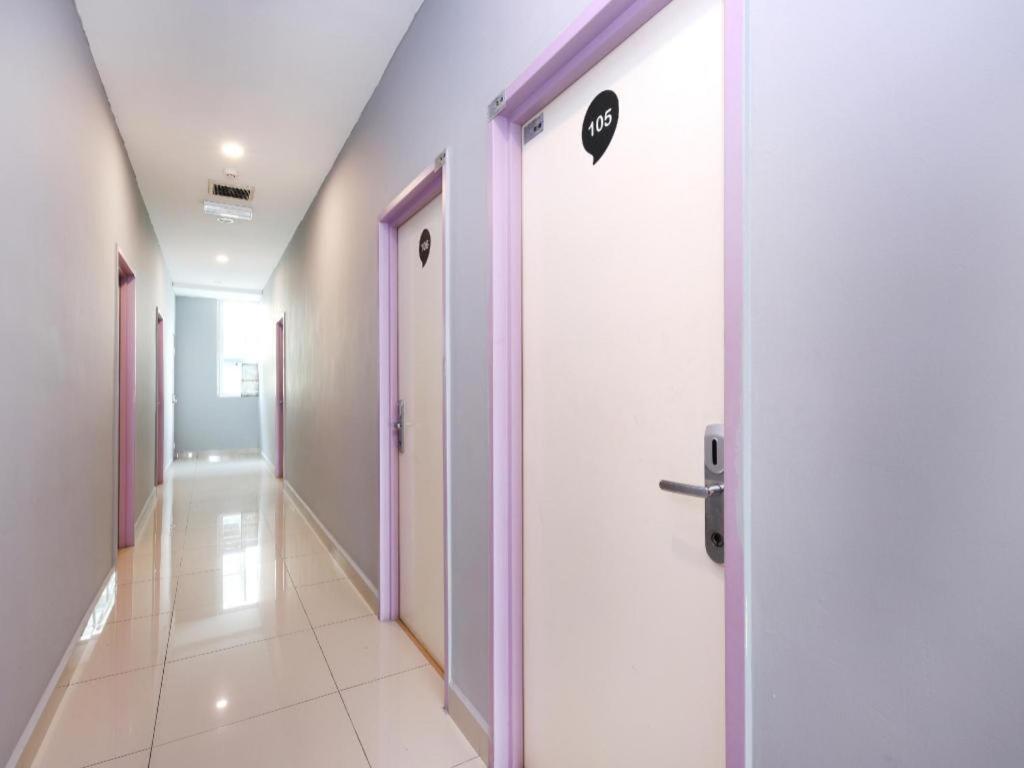 Comma Hotel Bandar Saujana Putra Zewnętrze zdjęcie