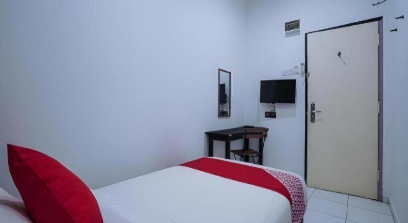 Comma Hotel Bandar Saujana Putra Zewnętrze zdjęcie
