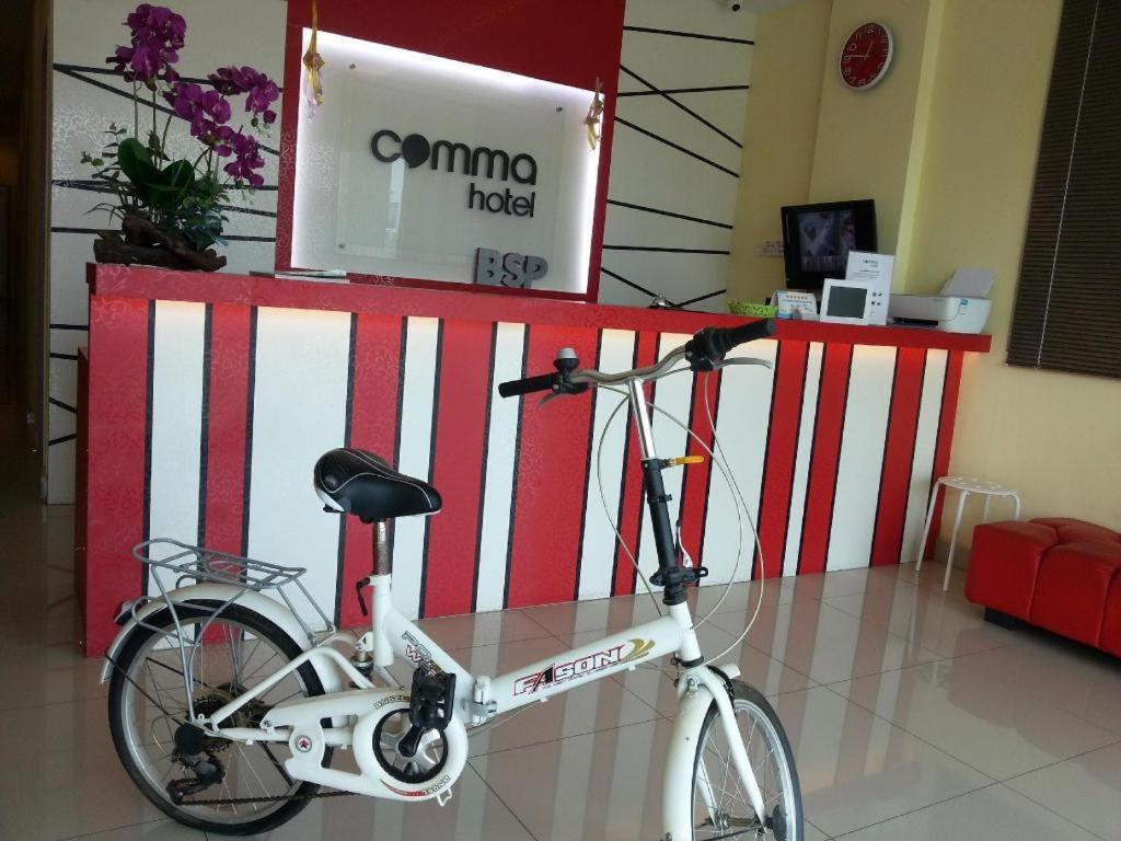 Comma Hotel Bandar Saujana Putra Zewnętrze zdjęcie