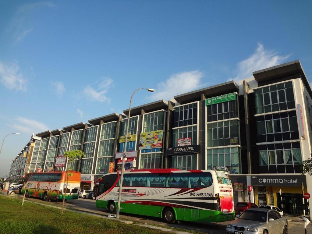 Comma Hotel Bandar Saujana Putra Zewnętrze zdjęcie